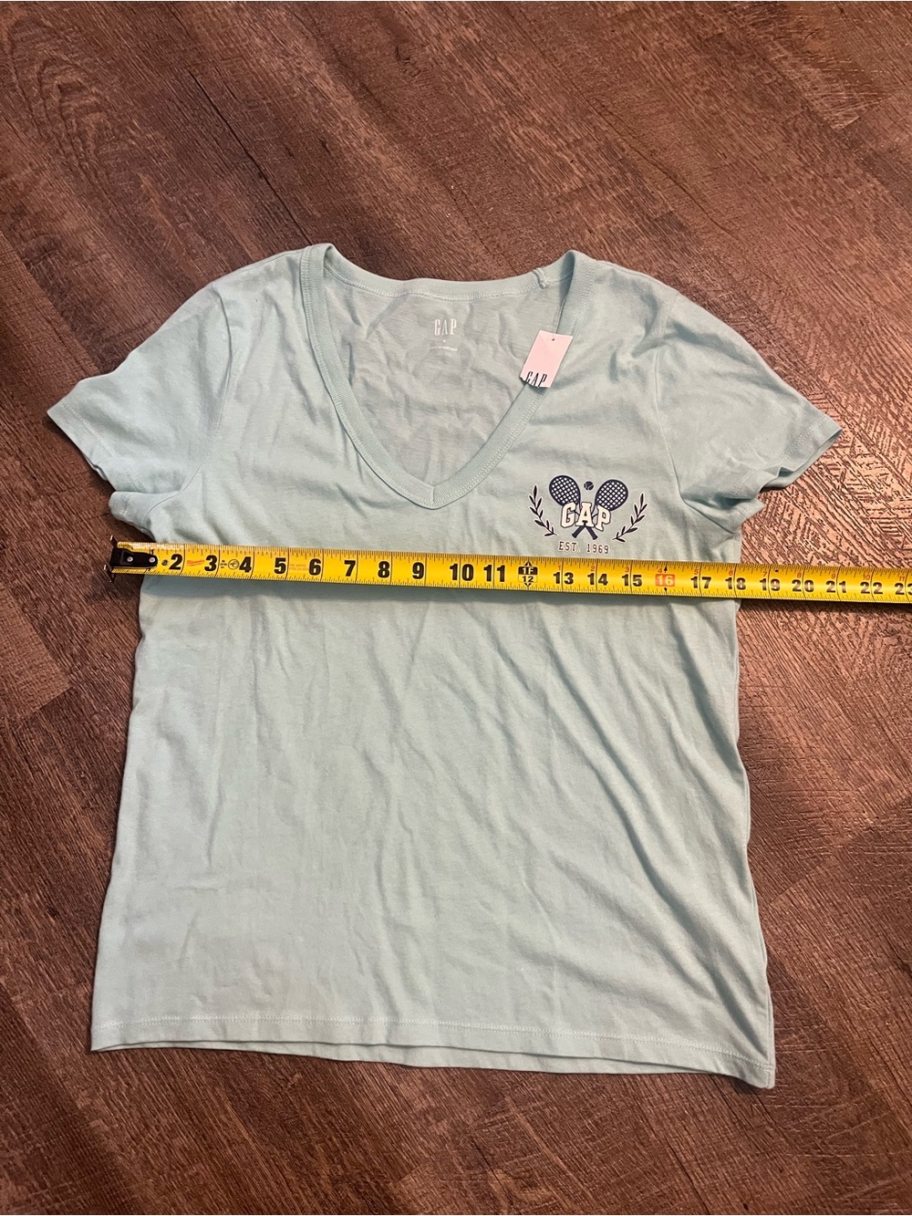*NWT GAP Women's Smal baby Blue V-Neck Short Sleeve with Tennis Graphic Design
